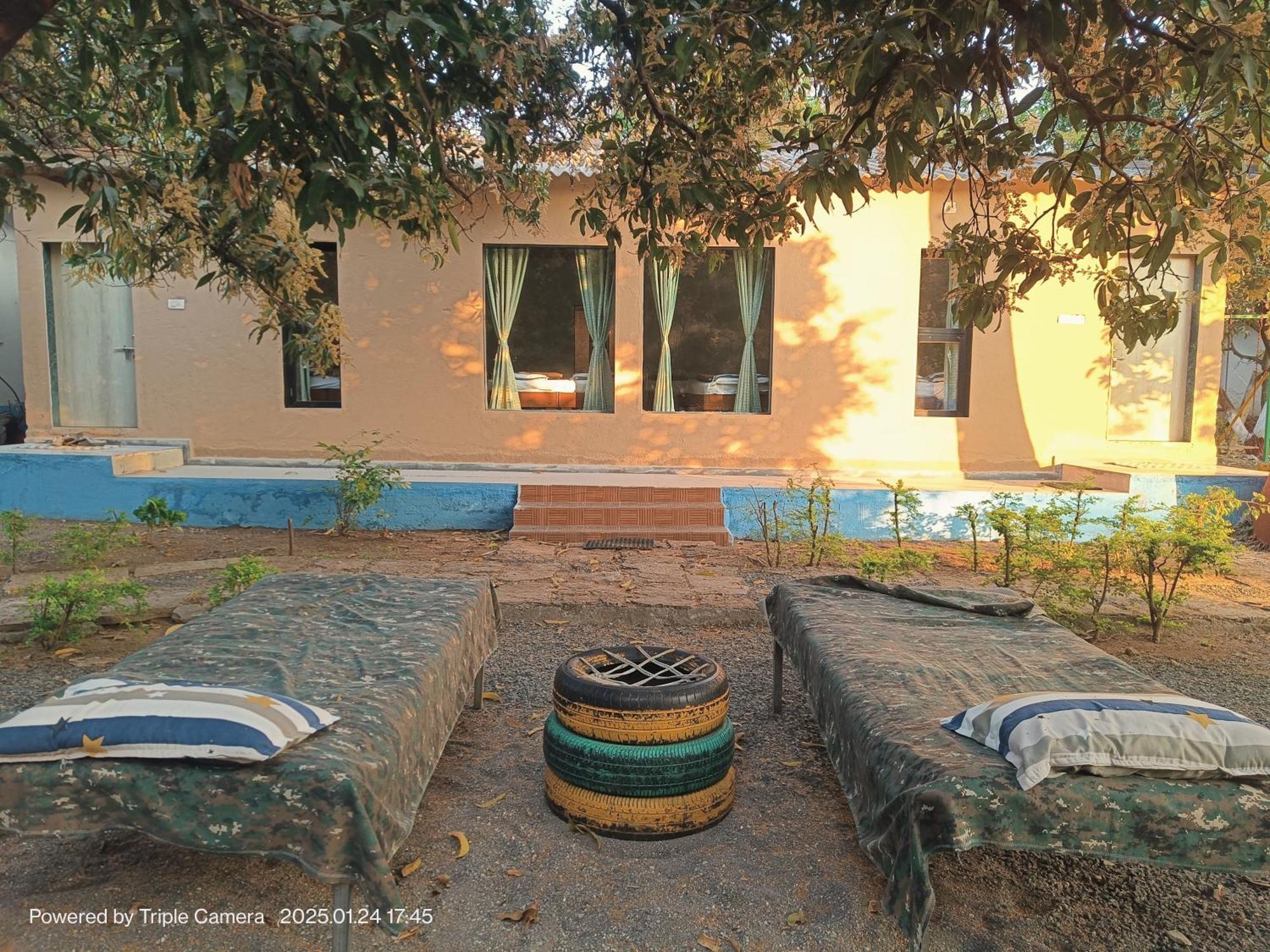 Gir County Resort Sasan Gir Habitación foto