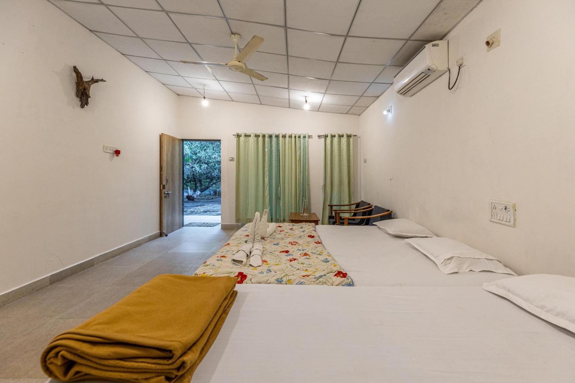 Gir County Resort Sasan Gir Habitación foto